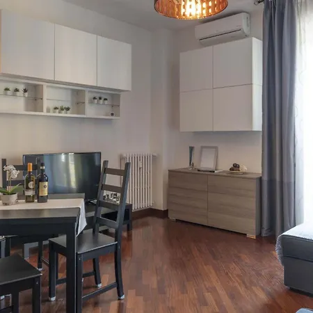 Novoli Apartment *